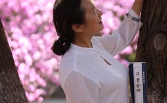 迈开腿让学长尝尝你的草莓游戏